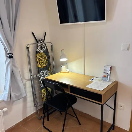Brezinna - 200 Let Historie - Moderni * Počátky